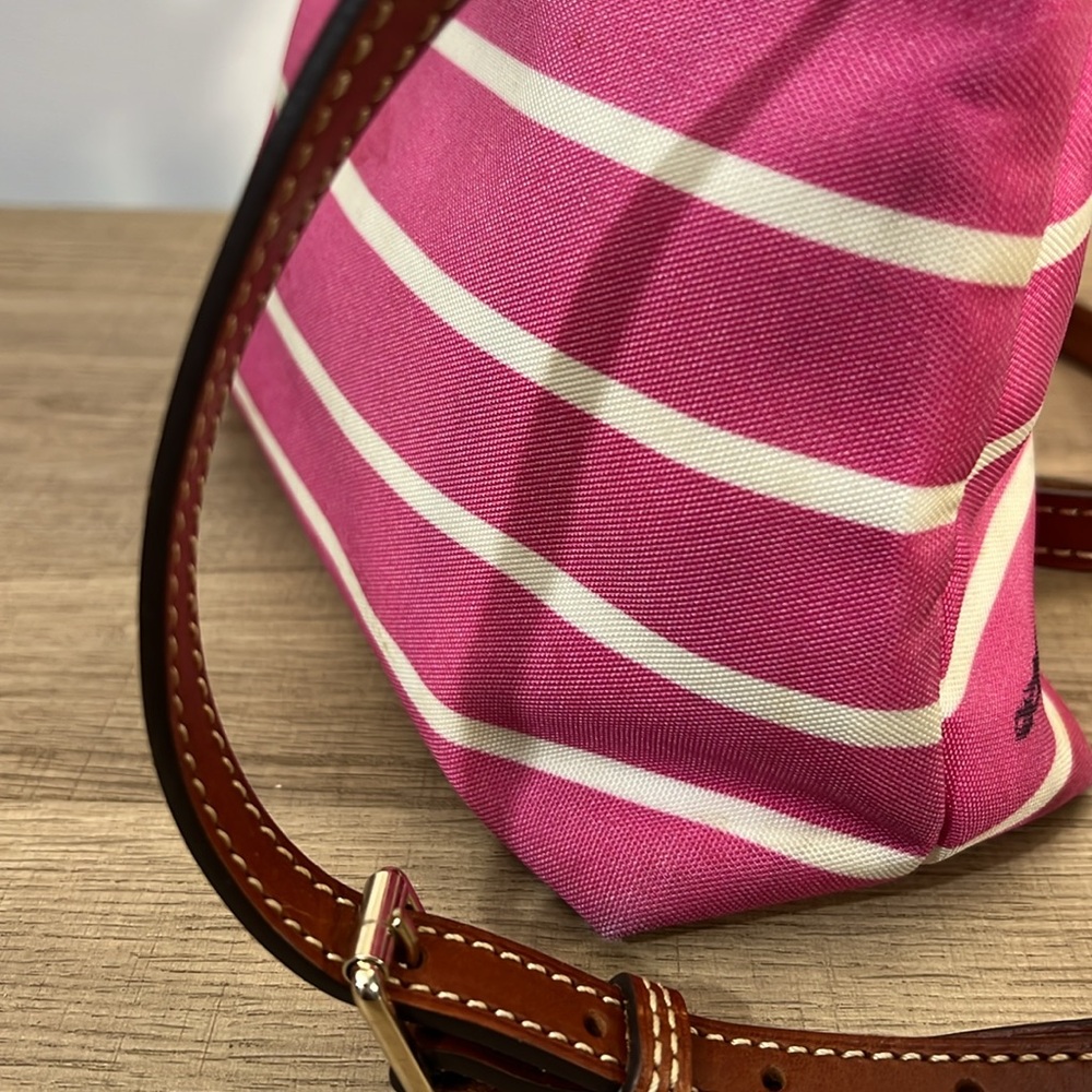 Dooney and Bourke, pink white striped canvas bag Crossbody - Picture 4 of 16
